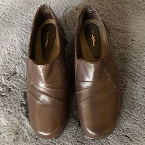 Thom McAn Brown leather shoes.